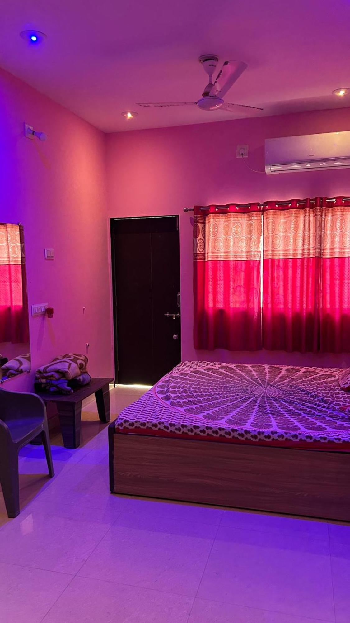 Dwarka Home Stay 2 Only Family מראה חיצוני תמונה